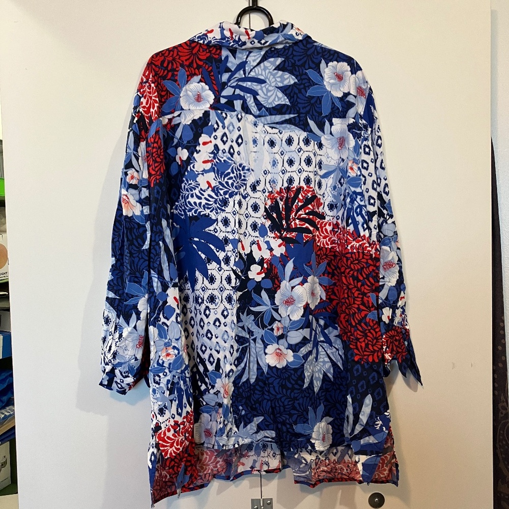 Ruby Rd. Woman Floral Button-Down Blouse - Picture 5 of 7
